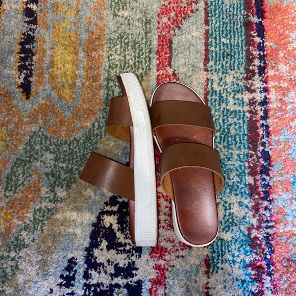 Brown MIA platform sandals - Picture 3 of 5